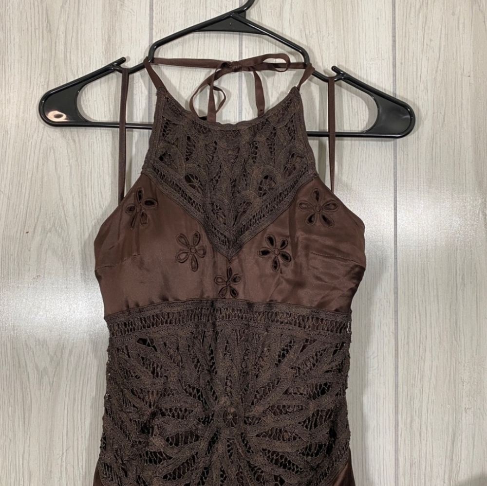 Sue Wong brown halter crochet cutout floral gown, Size 2 - Picture 3 of 15